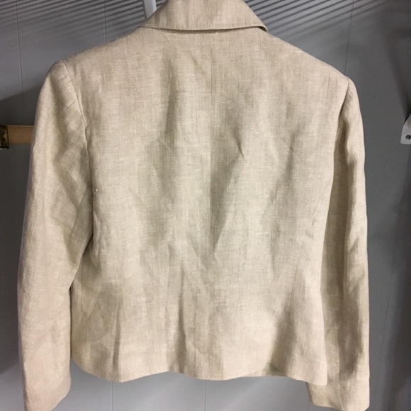 Jacket - Picture 5 of 7